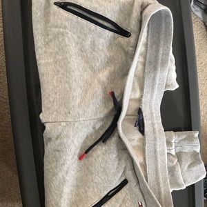L Tommy Hilfiger Joggers